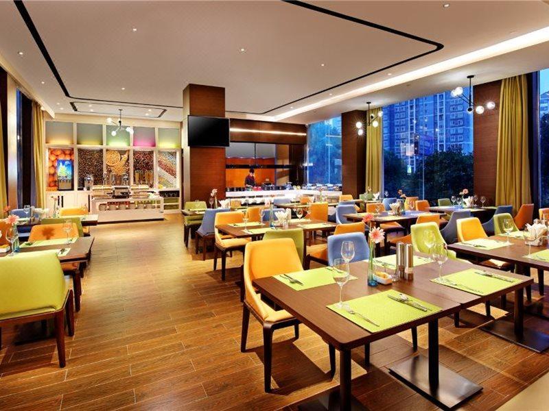 Hampton By Hilton Wuhan Tianhe Airport East Exterior photo