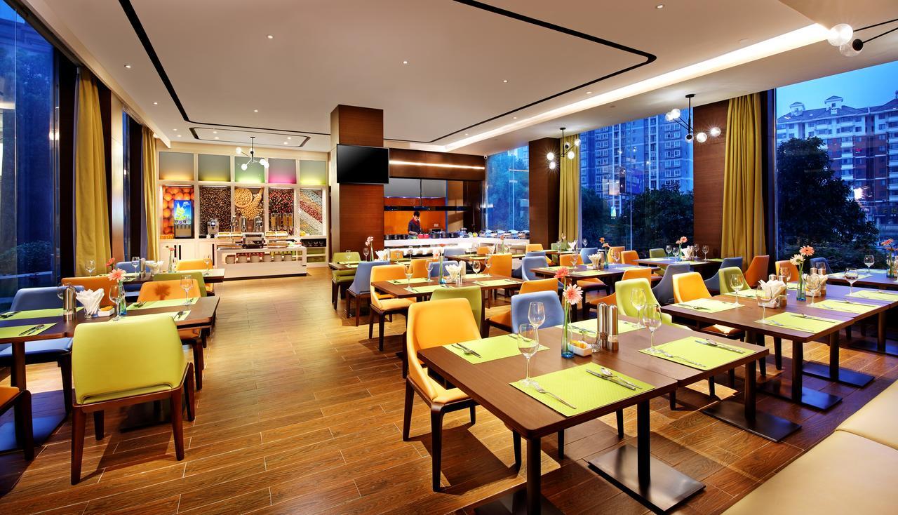 Hampton By Hilton Wuhan Tianhe Airport East Exterior photo